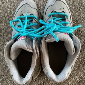 Size 6 women’s North Face Mid Hiking Boots